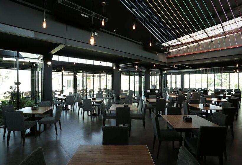 Navela Hotel & Convention