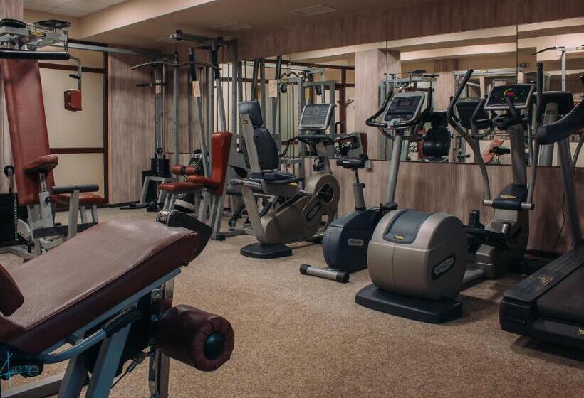 فندق Ostrova Holiday Village