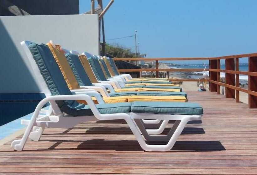 ホテル Puerto Varas De Punta Sal