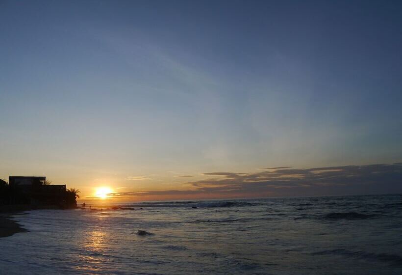 בית מלון כפרי Punta Sal Bungalows