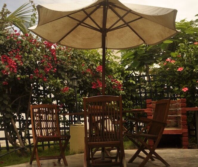 בית מלון כפרי Punta Sal Bungalows