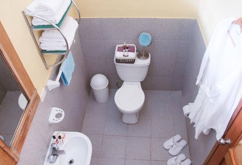 בית מלון כפרי Punta Sal Bungalows