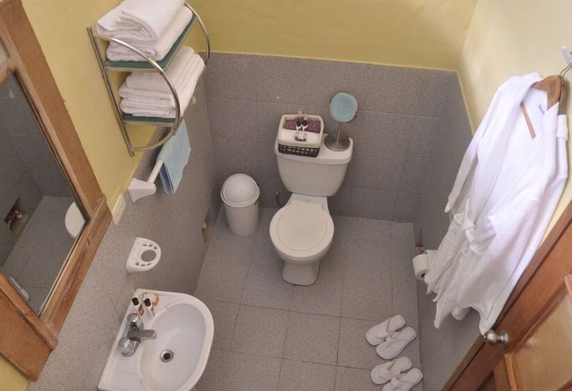 בית מלון כפרי Punta Sal Bungalows