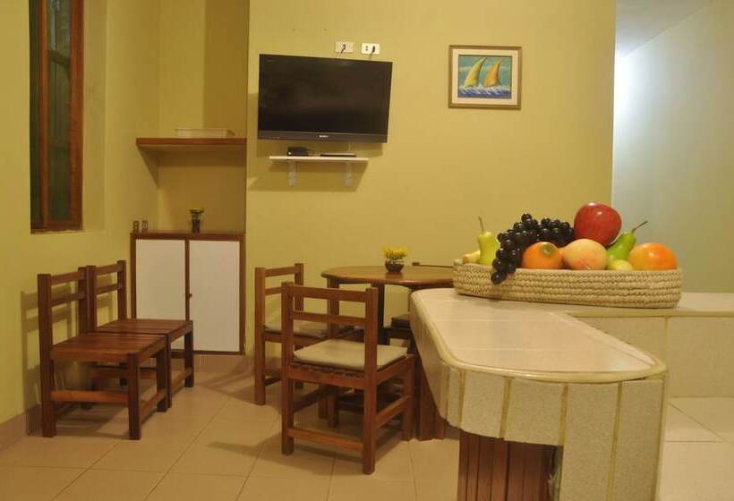 בית מלון כפרי Punta Sal Bungalows