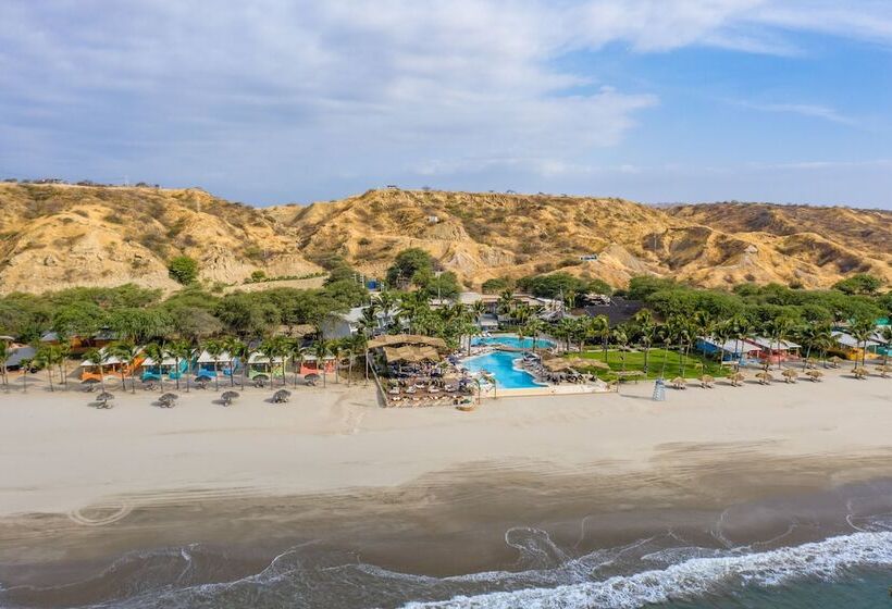 בית מלון כפרי Punta Sal Suites & Bungalows Resort