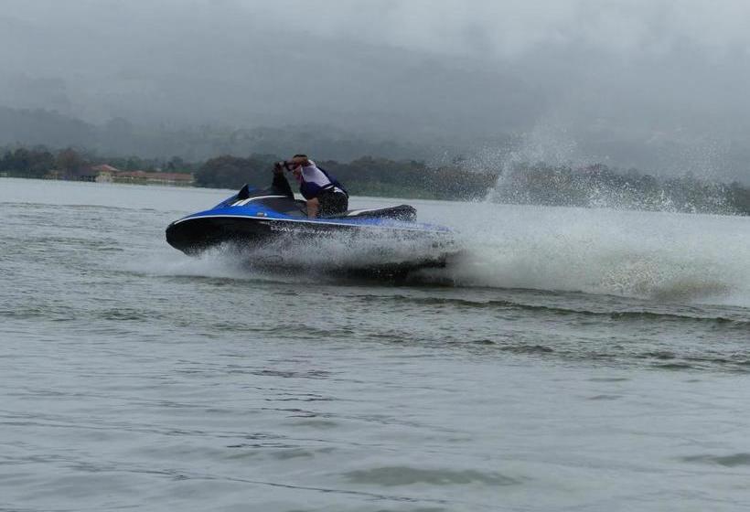 ホテル Qasikay Selva Lodge