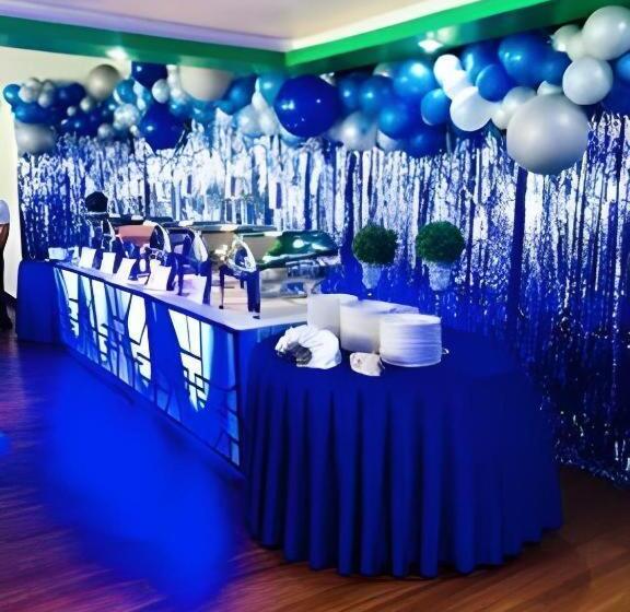 The Alpa Hotel And Restaurant