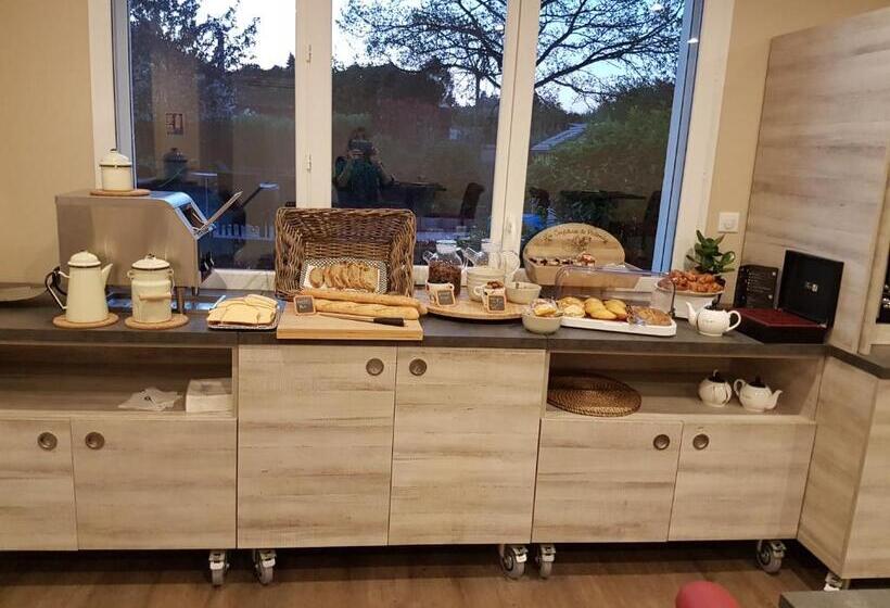 בית מלון כפרי The Originals City, Le Relais Des Carnutes Brezolles Verneuil Sur Avre