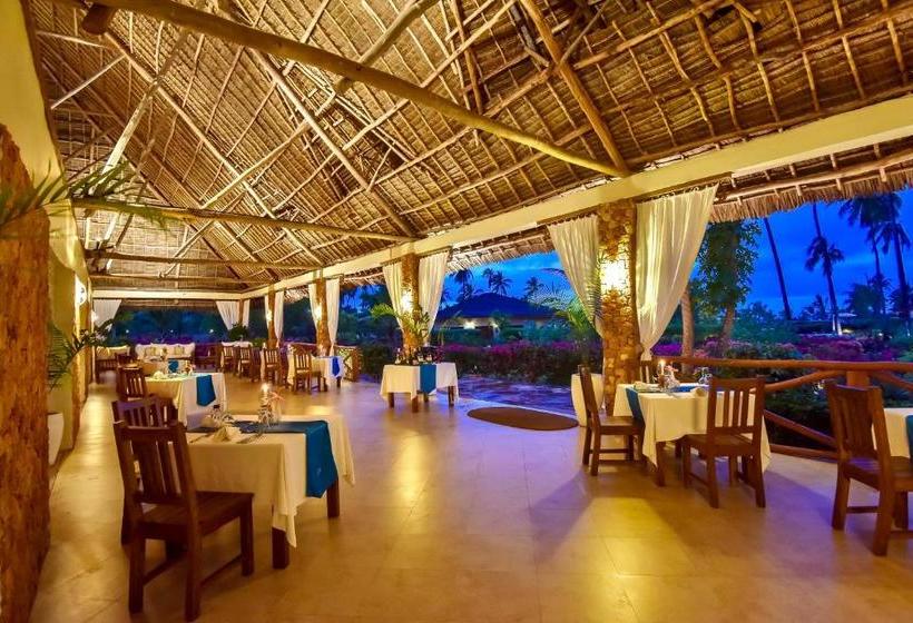 בית מלון כפרי The Sands Beach Resort