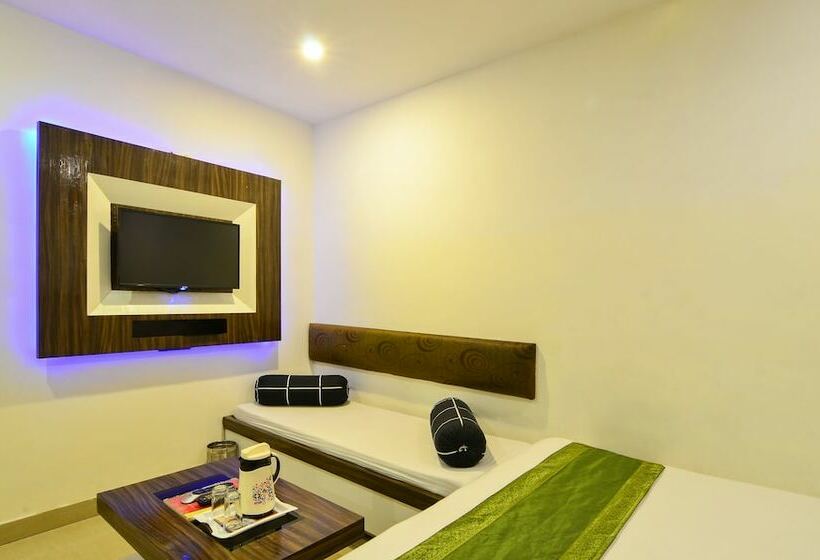 ホテル Treebo China Town