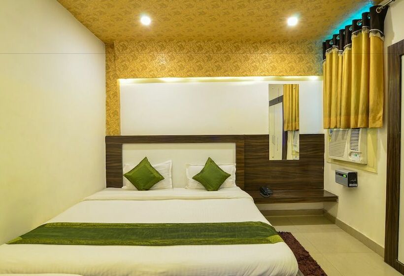 ホテル Treebo China Town