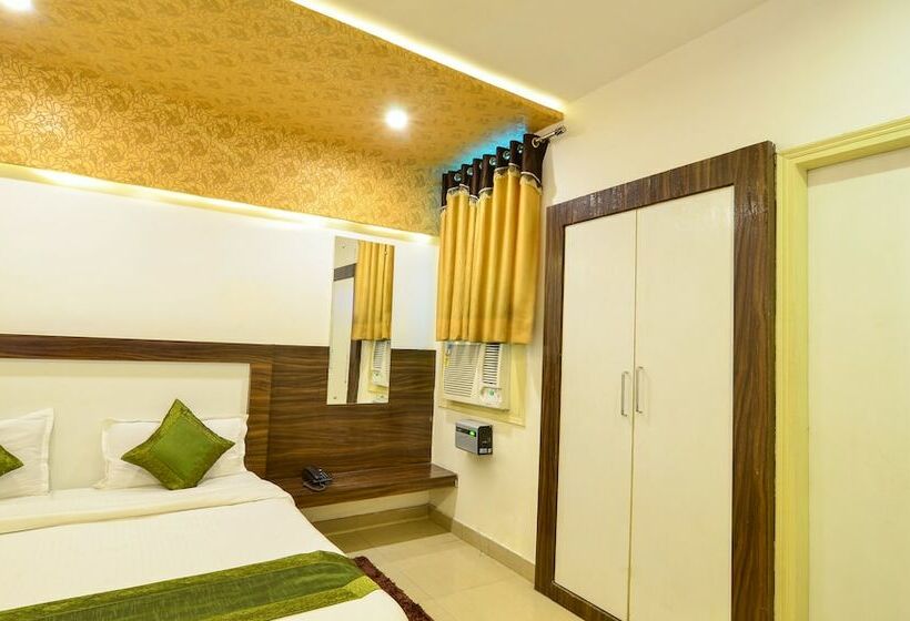 ホテル Treebo China Town