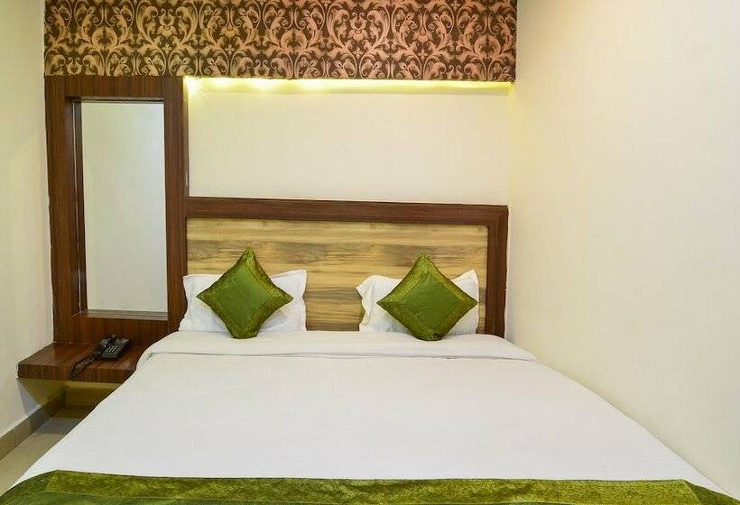 ホテル Treebo China Town