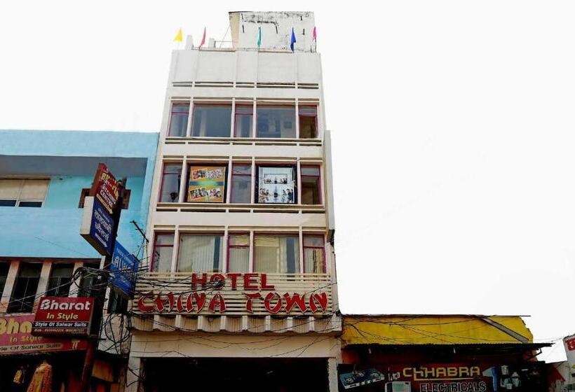 ホテル Treebo China Town