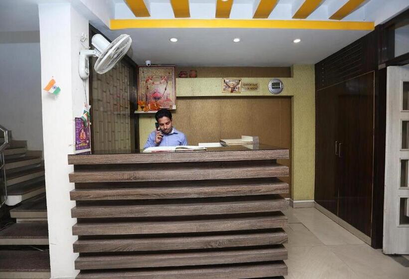 ホテル Treebo China Town