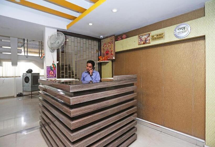 ホテル Treebo China Town