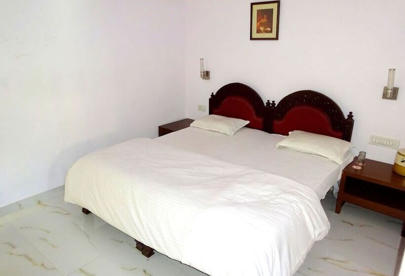 בית מלון כפרי Utsav