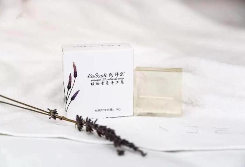 Lavande Hotel Taixing Jiangping Road