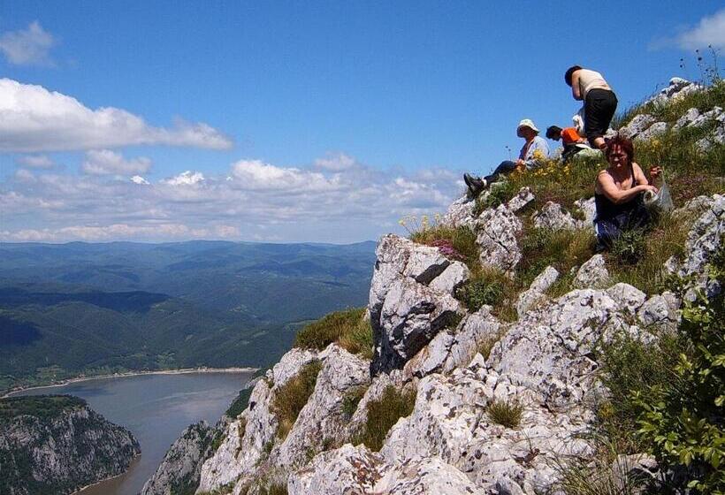 مُتل Atrijum Apartments And Rooms