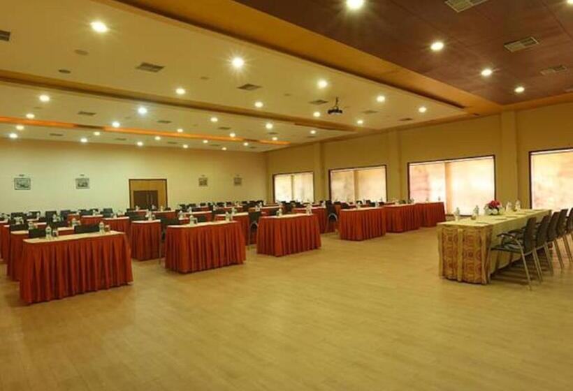 Camel Valley Resort, Igatpuri