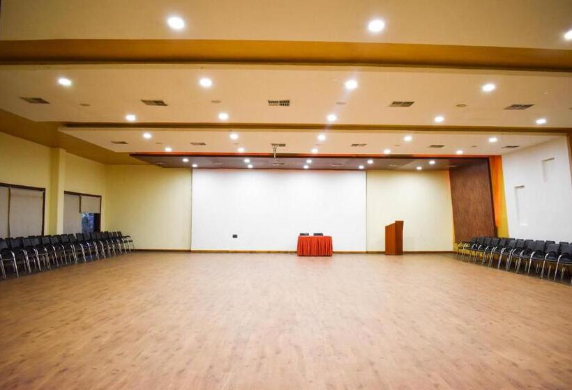 Camel Valley Resort, Igatpuri