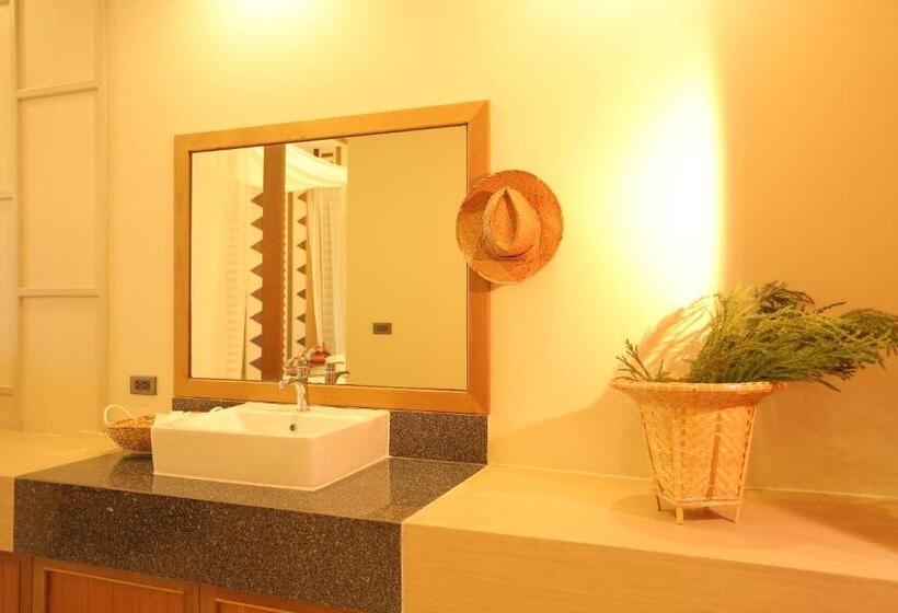 Navela Hotel & Convention