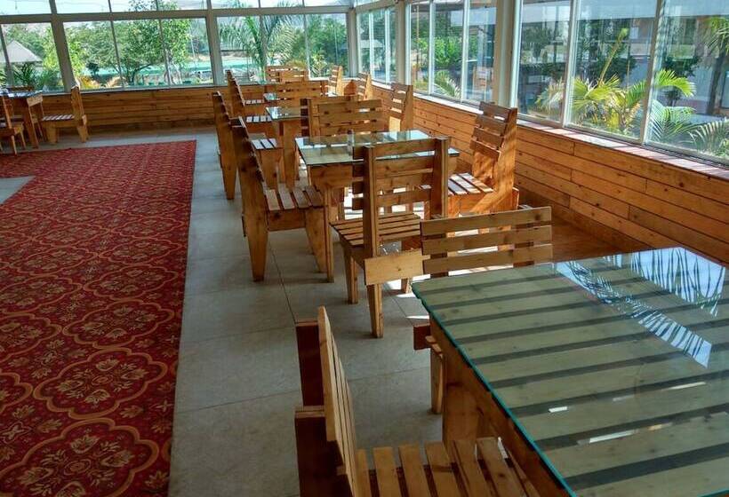 Rainforest Resort And Spa, Igatpuri