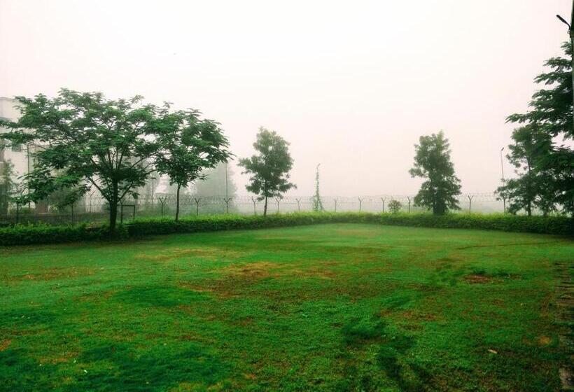 منتجع Dew Drops Boutique Retreat