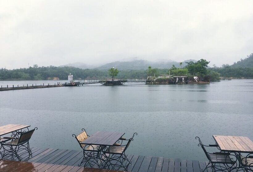 渡假胜地 Inlaya Ratchaburi