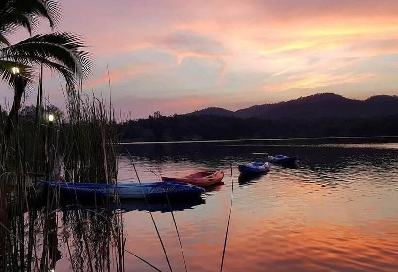 渡假胜地 Inlaya Ratchaburi