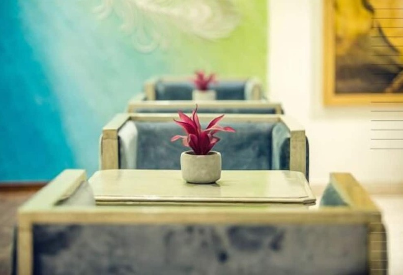 渡假胜地  Kadamb Spritual Stay