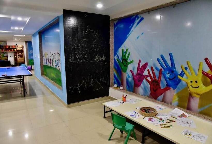 渡假胜地  Kadamb Spritual Stay