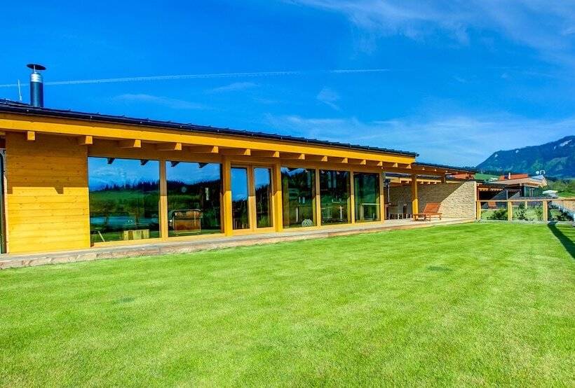 리조트 Marina Liptov Pri Liptovskej Mare