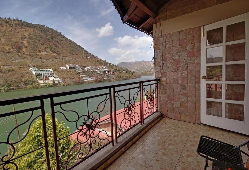 אתר נופש Neelesh Inn  A Luxury Lake View Hotel  20 Kms From Nainital
