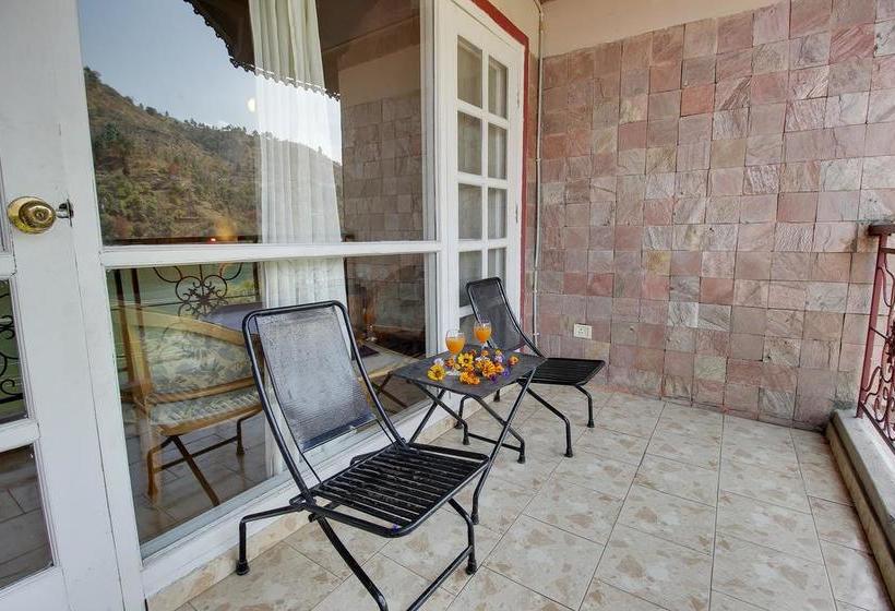 אתר נופש Neelesh Inn  A Luxury Lake View Hotel  20 Kms From Nainital
