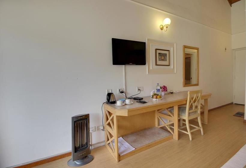 אתר נופש Neelesh Inn  A Luxury Lake View Hotel  20 Kms From Nainital