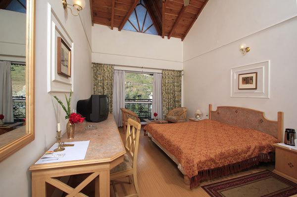 אתר נופש Neelesh Inn  A Luxury Lake View Hotel  20 Kms From Nainital