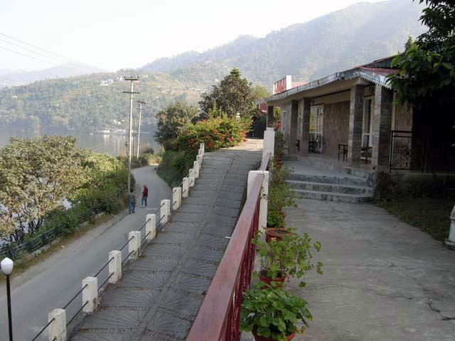 אתר נופש Neelesh Inn  A Luxury Lake View Hotel  20 Kms From Nainital