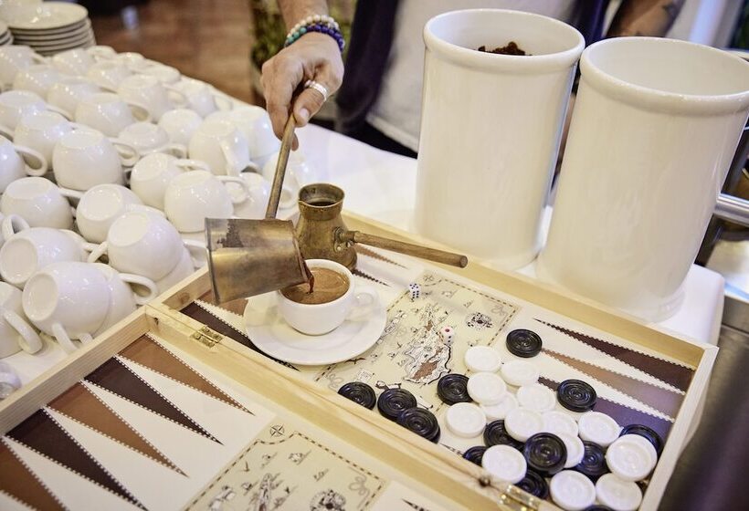 אתר נופש Robinson Cyprus