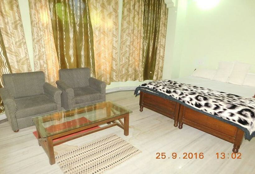 אתר נופש Royal Heritage