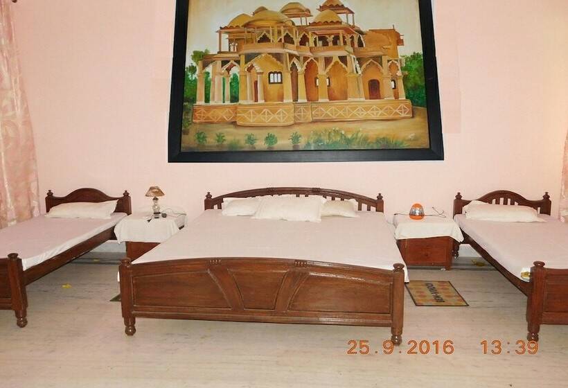 אתר נופש Royal Heritage