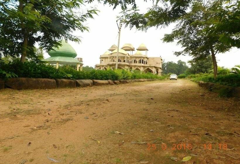 אתר נופש Royal Heritage