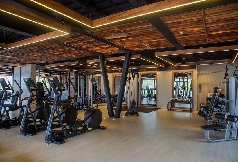 منتجع The Club At Solaz Luxury Villas