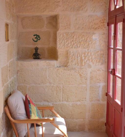 تختخواب و صبحانه Shanti Ghar Gozo