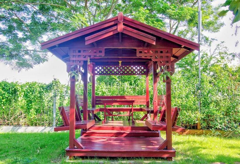 Thaiasia Goldensea Resort