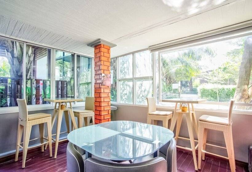 Thaiasia Goldensea Resort