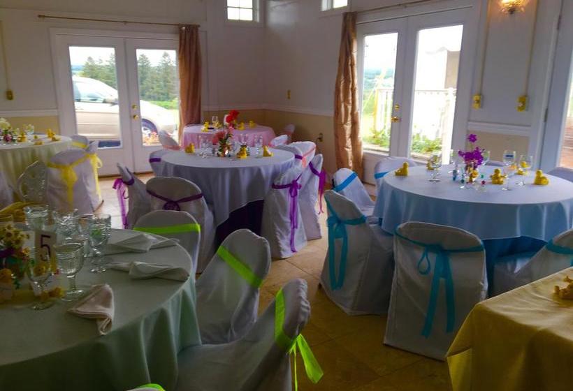 A Cayuga Lakefront Inn   Hotel Alt, Ithaca New York