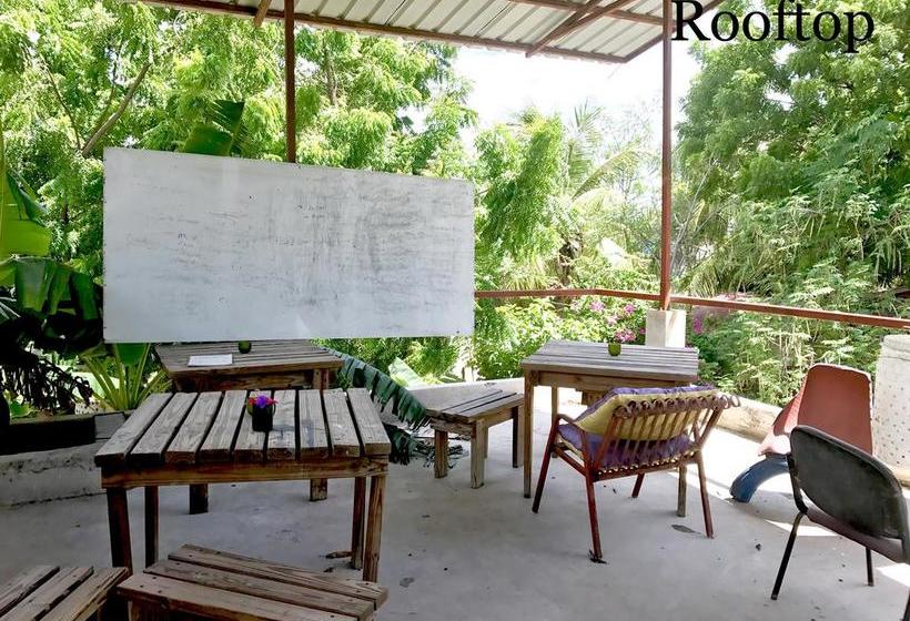 הוסטל Haiti Communitere