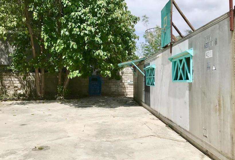 הוסטל Haiti Communitere