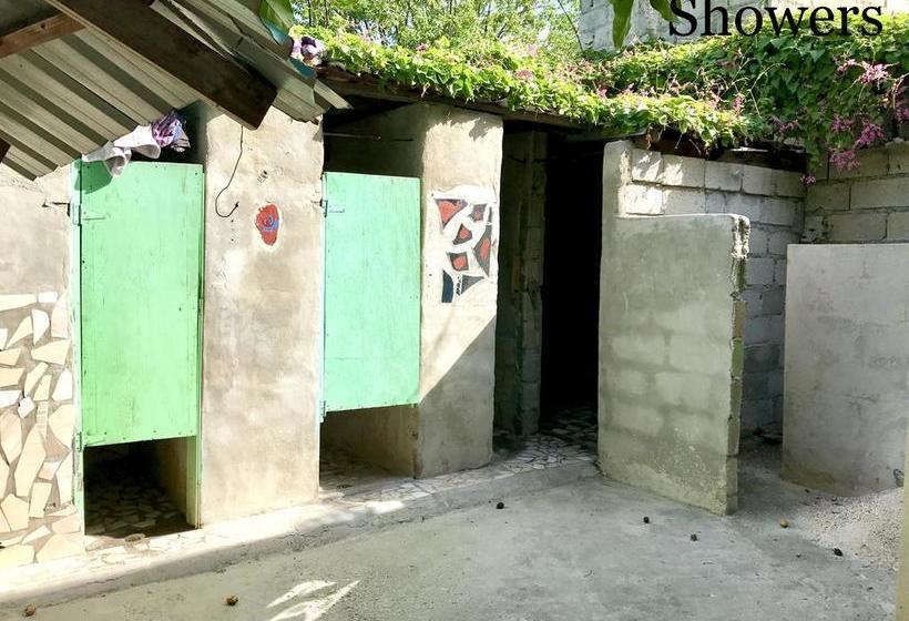 הוסטל Haiti Communitere